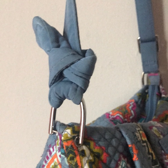 VERA BRADLEY Hadley Retired Painted Medallions - Picture 3 of 6